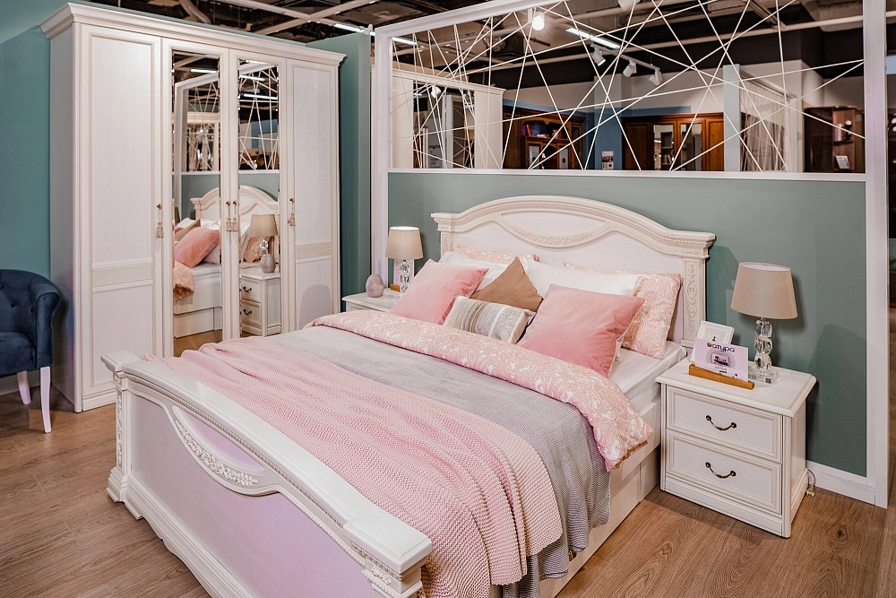 Лючия светлая