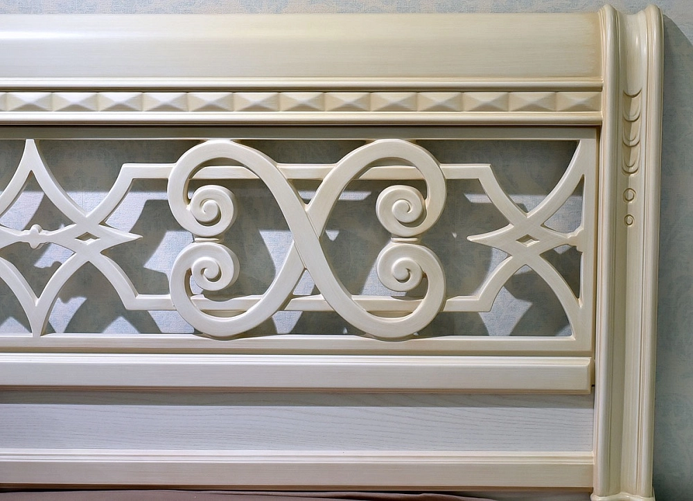 Лючия светлая